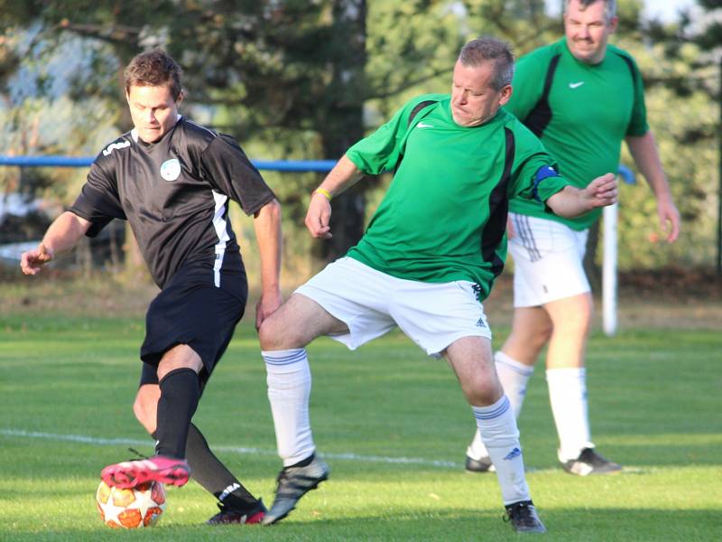 Fotbalová IV. třída, skupina B: SK Zbraslavice B - TJ Sokol Kaňk B 1:3 (1:0).