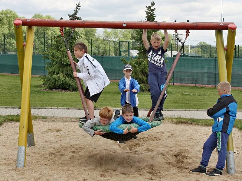 Z finálového turnaje soutěže meziokresních výběrů kategorie U11 v Horních Počaplech na Mělnicku.