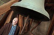 Kutnohorský zvoník Martin Vosáhlo rozeznívá svatobarborské zvony už více jak čtvrt století.