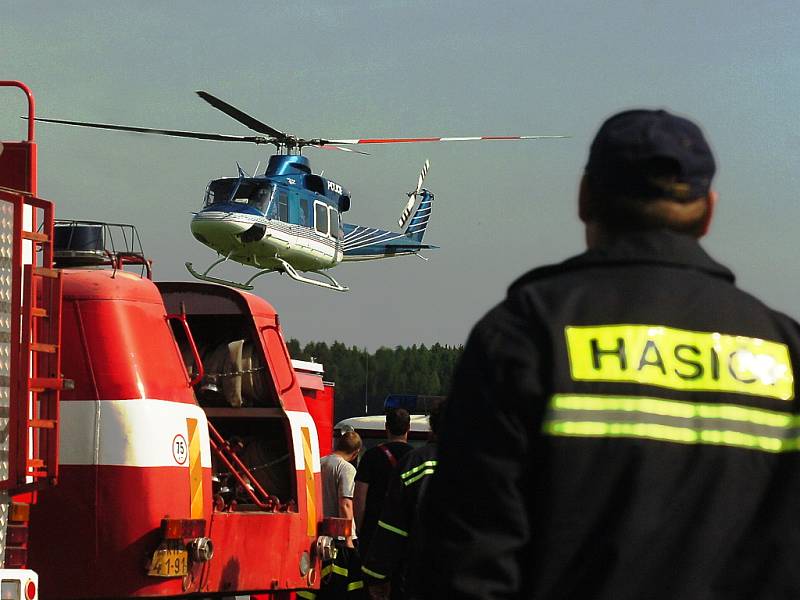 Hasičské cvičení Zbraslavice. 10.5. 2012