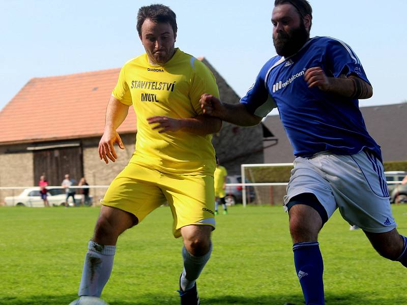 Fotbalový okresní přebor: TJ Sokol Červené Janovice - SK Zbraslavice 3:1 (2:1).