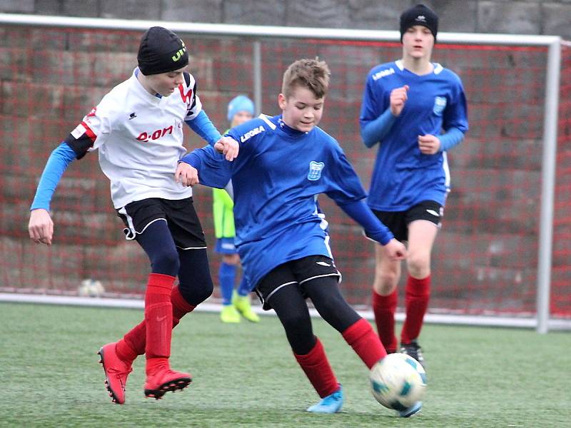 Fotbalový přípravný zápas: FK Čáslav (mladší žáci) - TJ Sokol Golčův Jeníkov (starší žáci) 17:7 (4:2, 5:3, 8:2).