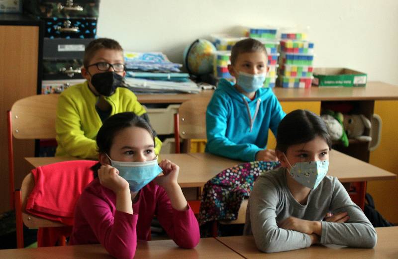 Z návratu dětí do Základní školy Žižkov v Kutné Hoře po skončení nouzového stavu.