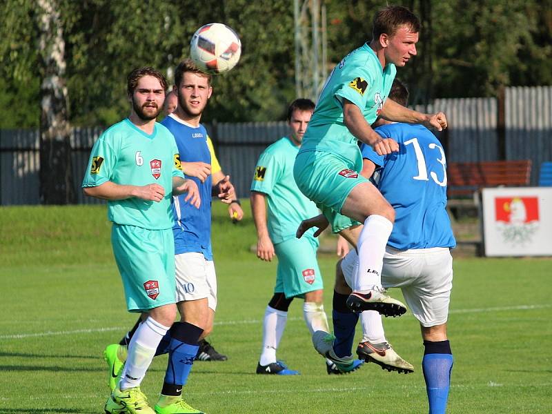 První kolo fotbalového okresního přeboru: Vrdy - Červené Janovice 3:1 (0:1).