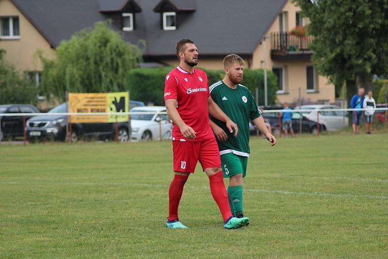 Z fotbalového utkání okresního přeboru Červené Janovice - Horní Bučice (8:2)