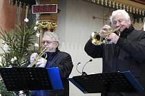 U čáslavských jesliček zahrál soubor Brass Ansambl GB.