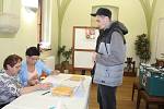 Lidé na Kutnohorsku volí své zástupce do poslanecké sněmovny.