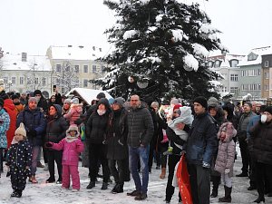 Z rozsvícení vánočního stromu na náměstí Jana Žižky z Trocnova v Čáslavi.