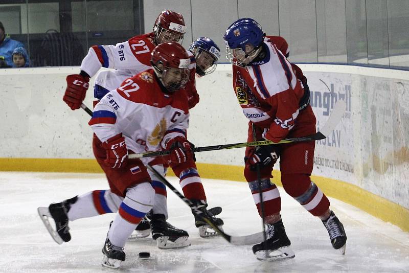 Česká hokejová reprezentace U16 podlehla svým vrstevníkům z Ruska na čáslavském zimním stadionu 3:6.