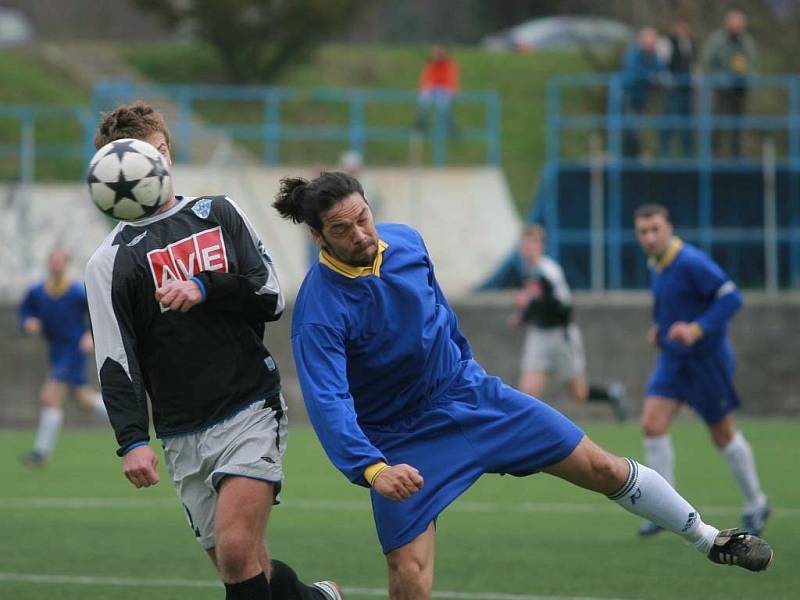 Z utkání I. A třídy Čáslav B - Uhlířské Janovice (1:0)