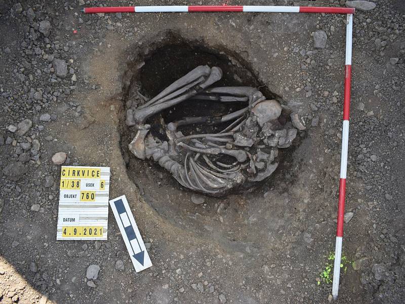 Z archeologického průzkumu při výstavbě obchvatu Církvice.