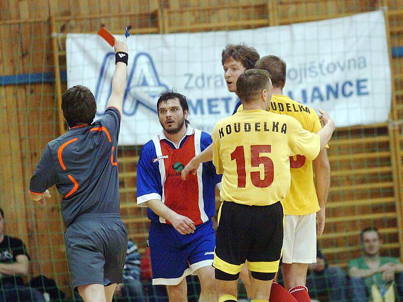 Odvety čtvrtfinále Rasyguard play off Club Deportivo futsalové ligy, 17. března 2011.