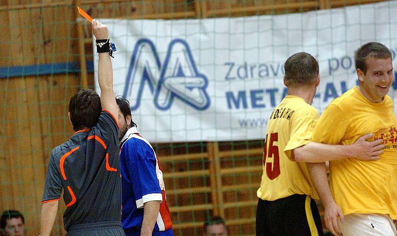 Odvety čtvrtfinále Rasyguard play off Club Deportivo futsalové ligy, 17. března 2011.