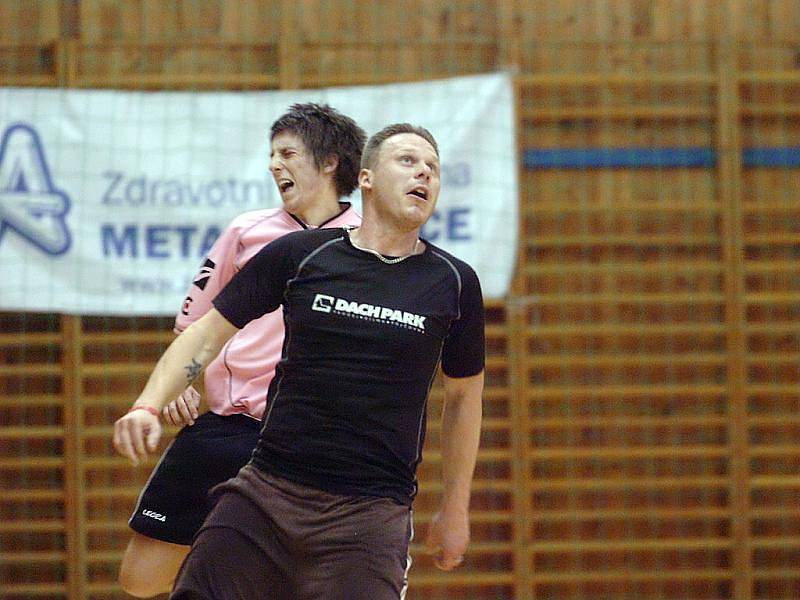 Odvety čtvrtfinále Rasyguard play off Club Deportivo futsalové ligy, 17. března 2011.