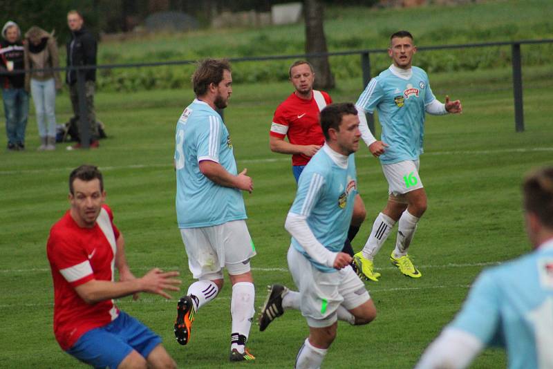 Fotbalisté Hlízova otočili duel s Pátkem z 0:2 na 3:2 gólem v 89. minutě zápasu, kdy se trefil hlavou Martin Výborný.