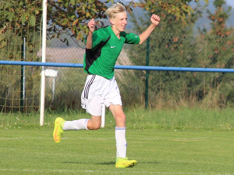 Fotbalová IV. třída, skupina B: SK Zbraslavice B - TJ Sokol Kaňk B 1:3 (1:0).