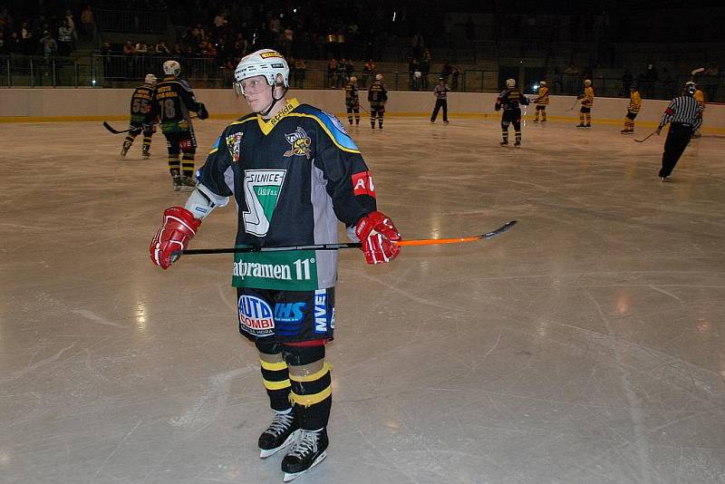 Hokej II. liga: K. Hora - Benešov 4:5, neděle 4. října 2009