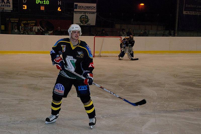 Hokej II. liga: K. Hora - Benešov 4:5, neděle 4. října 2009