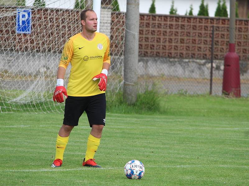 Letní liga Pivovaru Kutná Hora: TJ Sokol Červené Janovice - SK Malešov 7:3 (3:1).