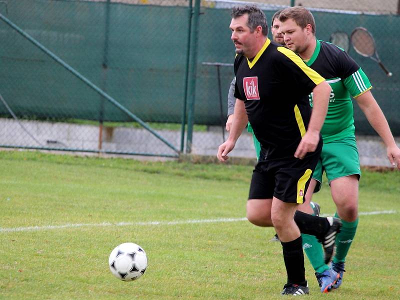 Fotbalová III. třída: TJ Sokol Červené Janovice - FK Miskovice 1:2 (0:2).