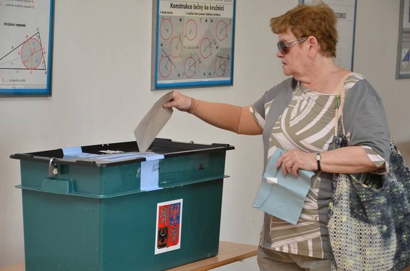 Volební místnost na Střední průmyslové škole v Kutné Hoře