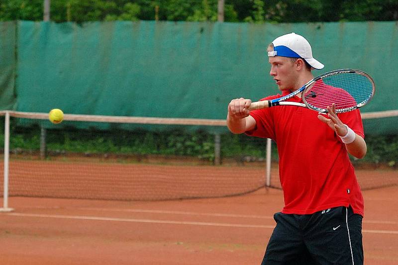 Tenis: Kutná Hora A - Houštka a Kutná Hora D - Týnec n. S., 15. května 2010.