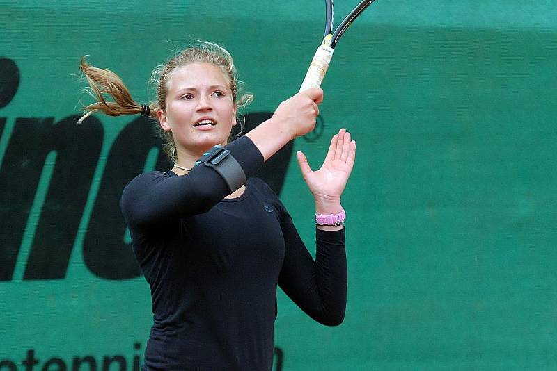 Tenis: Kutná Hora A - Houštka a Kutná Hora D - Týnec n. S., 15. května 2010.