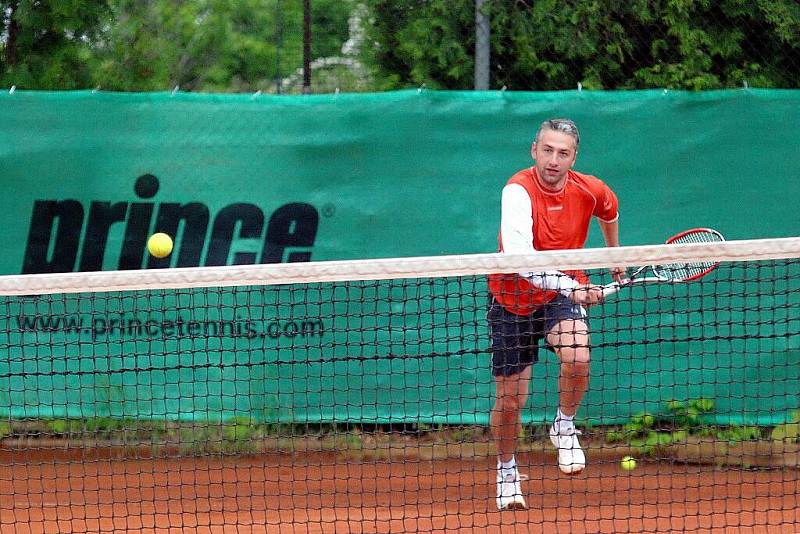 Tenis: Kutná Hora A - Houštka a Kutná Hora D - Týnec n. S., 15. května 2010.