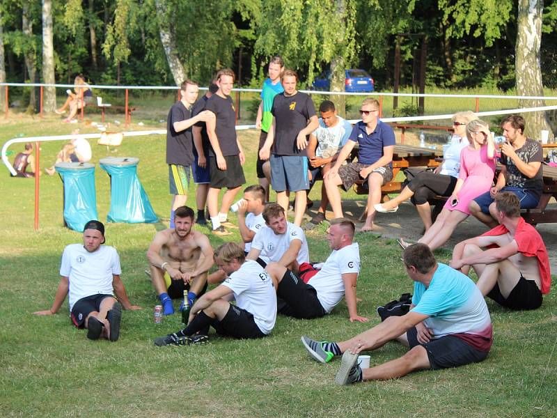 Z 21. ročníku Pukma Cupu, turnaje v malé kopané v Červených Janovicích.