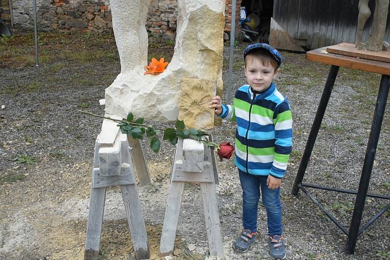 10. ročník kamenosochařského sympozia Kámen a život ve Zbraslavicích