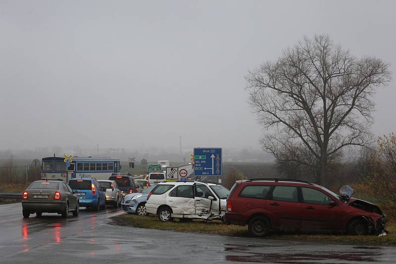 Dopravní nehoda na silnici I/17 u Koudelova.