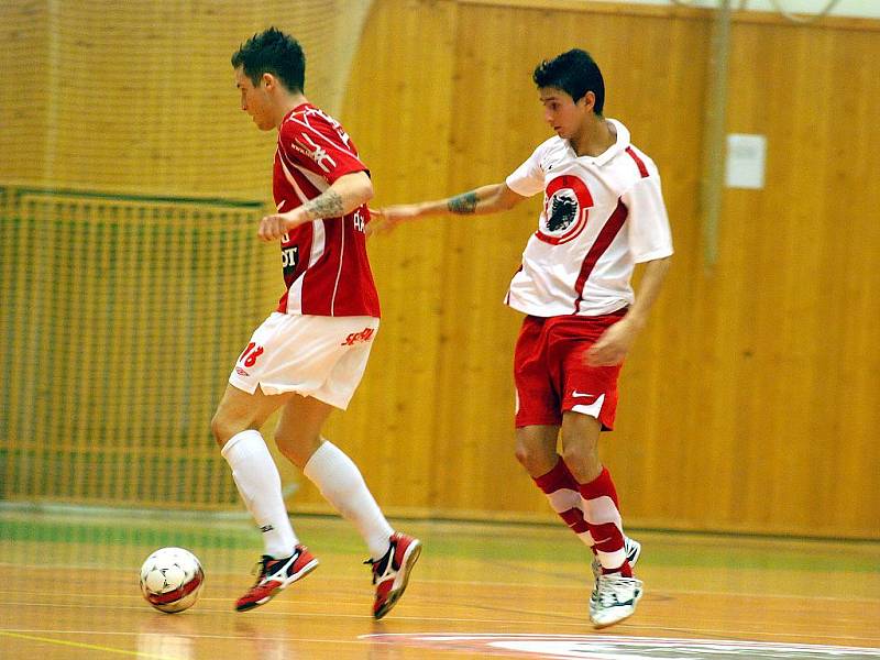 Benago Zruč nad Sázavou - Kajot Helas Brno 3:5 (0:0). 30.10.2010