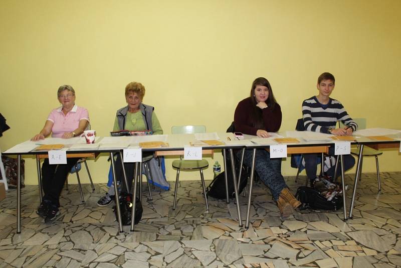 Parlamentní volby v sobotu v Kutné Hoře, budova kuželny.