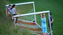 Fanoušci našich fotbalistů na stadionu v kutnohorském Lorci.