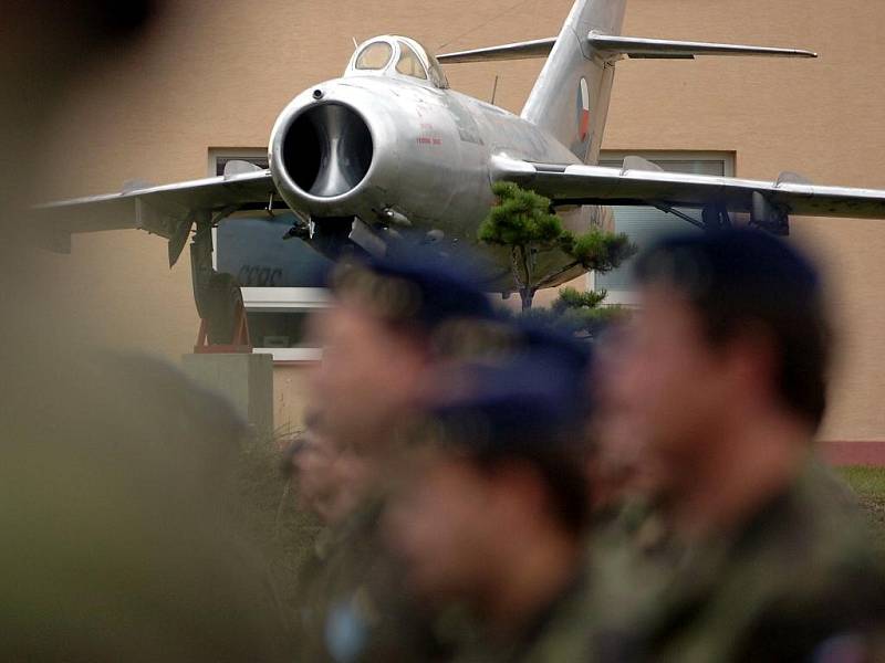 Baltic Air Policing 2009, slavnostní nástup k ukončení mise