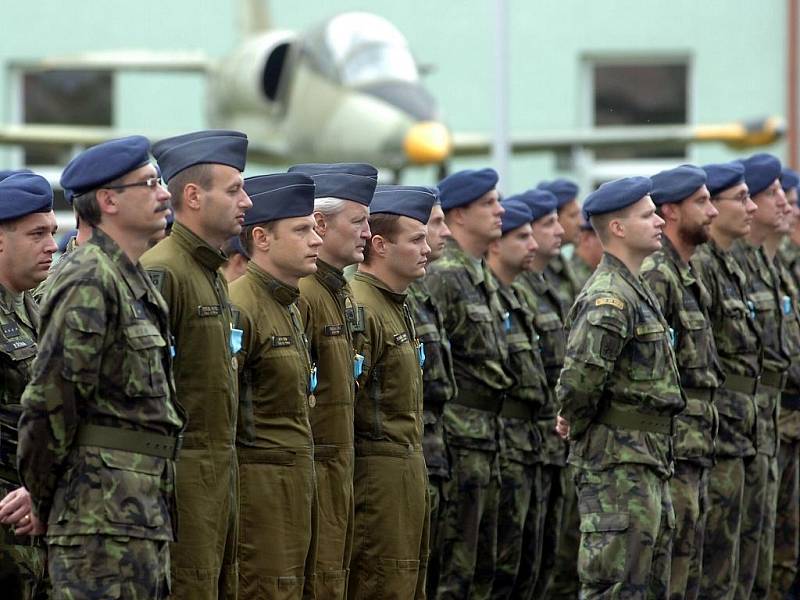 Baltic Air Policing 2009, slavnostní nástup k ukončení mise