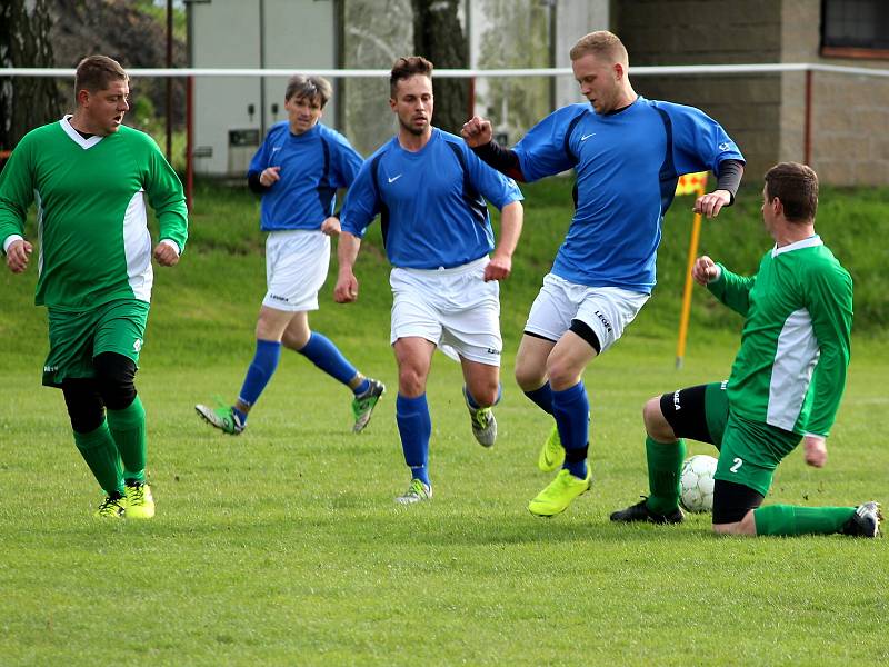 Fotbalová III. třída: TJ Sokol Červené Janovice - FC Bílé Podolí B 1:2 pk (0:0).