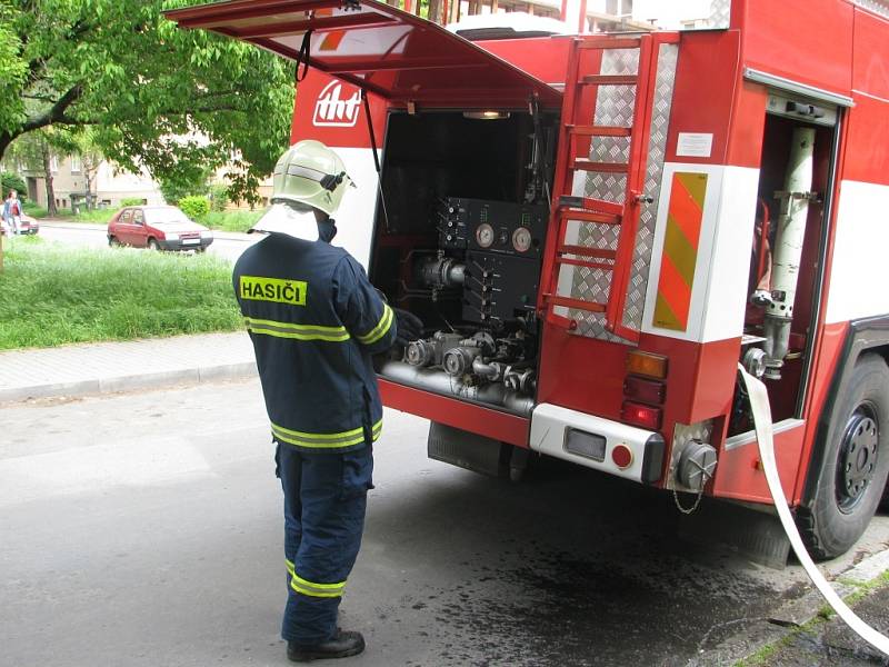 Hasičský záchranný sbor zasahoval v Tylově divadle v Kutné Hoře. Naštěstí jen cvičně.