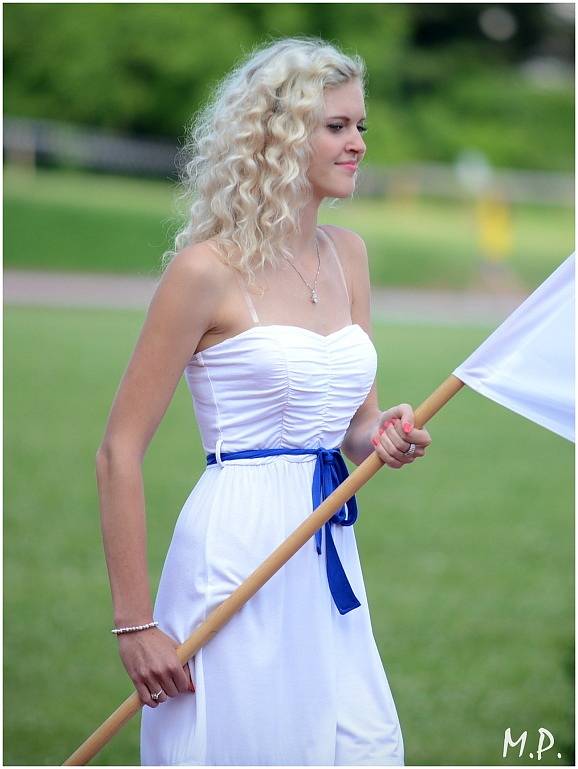Zuzana Hejnová pomohla zahájit Městské hry 6. olympiády dětí a mládeže v Kutné Hoře, 12. června 2014.
