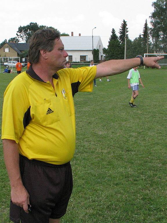 Červenojanovický Pukma Cup 2008 - rozhodčí Lubomír Ledvina.