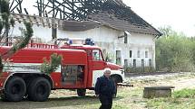 V Záboří nad Labem hořel bývalý vepřín. 8. 4. 2011