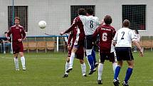 Fotbal: Sázava - Malín, 10. 4. 2010