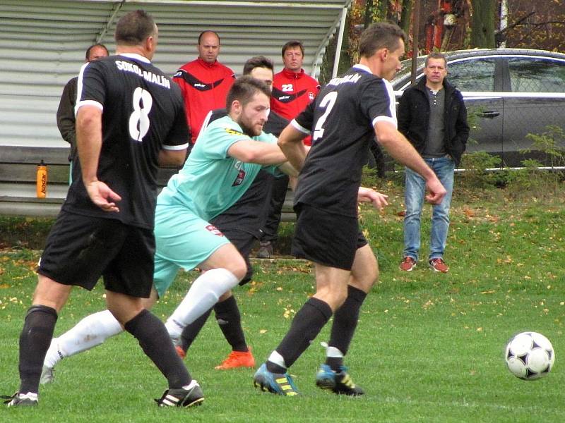 Deváté kolo fotbalového okresního přeboru: TJ Sokol Červené Janovice - TJ Sokol Malín 2:6 (1:2).