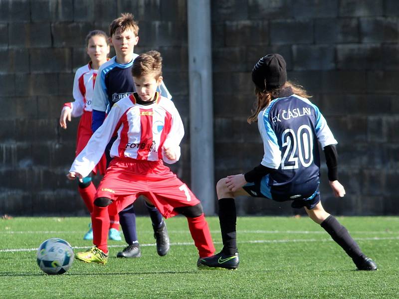 Fotbalový přípravný zápas, mladší žáci, kategorie U13: FK Čáslav - TJ Sokol Družba Suchdol 3:3 (0:1, 2:0, 1:2).