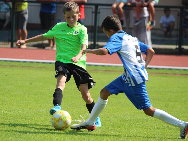 Fotbalový přípravný zápas mladších žáků U13: FK Čáslav - FK Admira Praha 13:2 (4:1, 3:1, 6:0).
