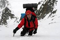 Tomáš Pilc cestou na Mont Blanc.
