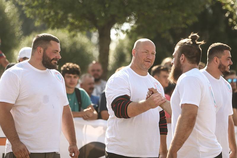 Strongman závody v Golčově Jeníkově v neděli 24. července 2021.