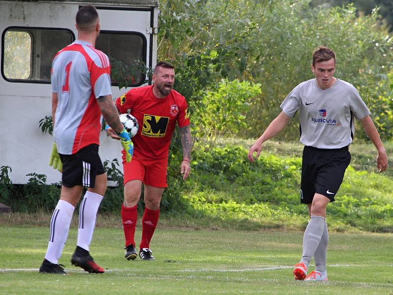 Fotbalová III. třída: FK Záboří nad Labem - TJ Sokol Červené Janovice 4:2 (2:1).