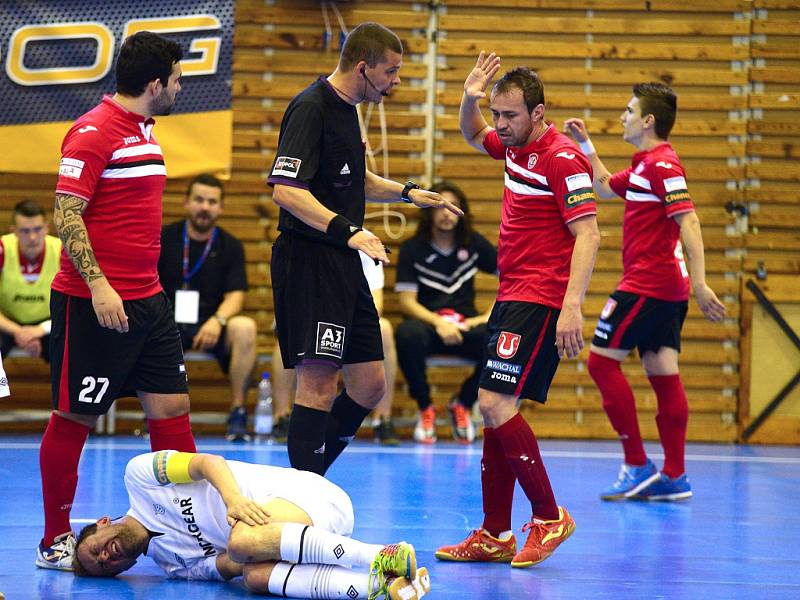 III. zápas finále play off CHANCE futsal ligy: FK ERA-PACK Chrudim - FC Benago Zruč n. S. 7:5 (5:2), 29. května 2016.