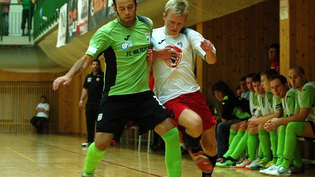 3. kolo Chance futsal ligy: Benago Zruč - Balticflora Teplice, 25. září 2012.